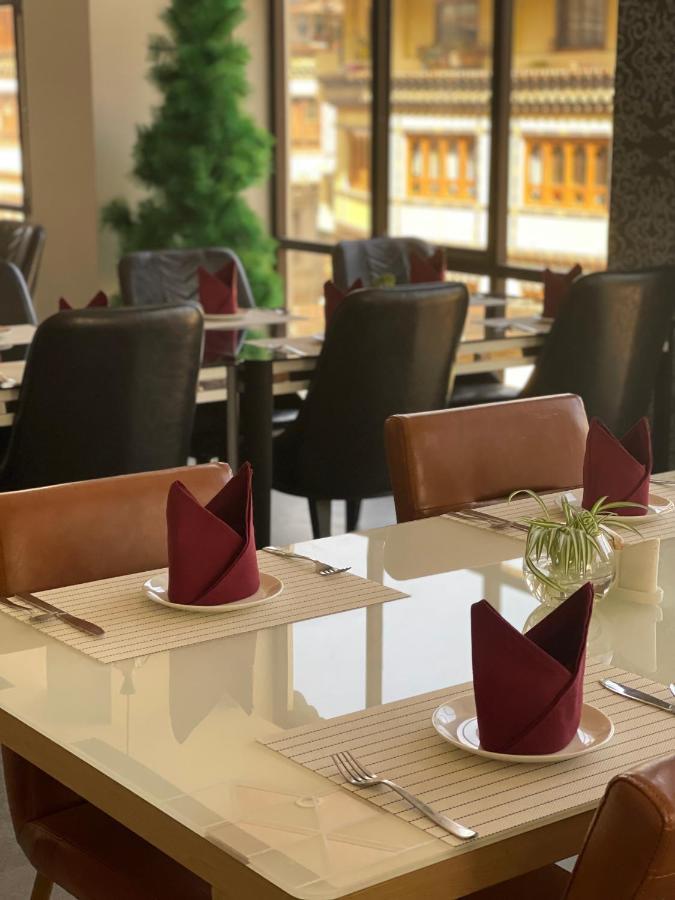 Yang Bhutan Hotel Paro Luaran gambar